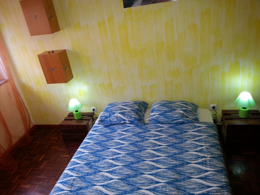 Swordfish Eco-House Peniche Bed & Breakfast Room photo